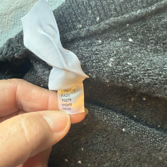 Gray Turtleneck funky sleeve oversized Sweater size M soft B8 - Picture 6 of 12